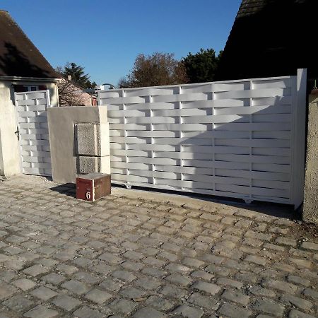 Bruse & Co Bed & Breakfast Oissery Exterior foto